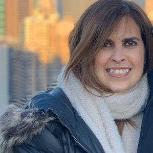 Meet your Posher, Adriana